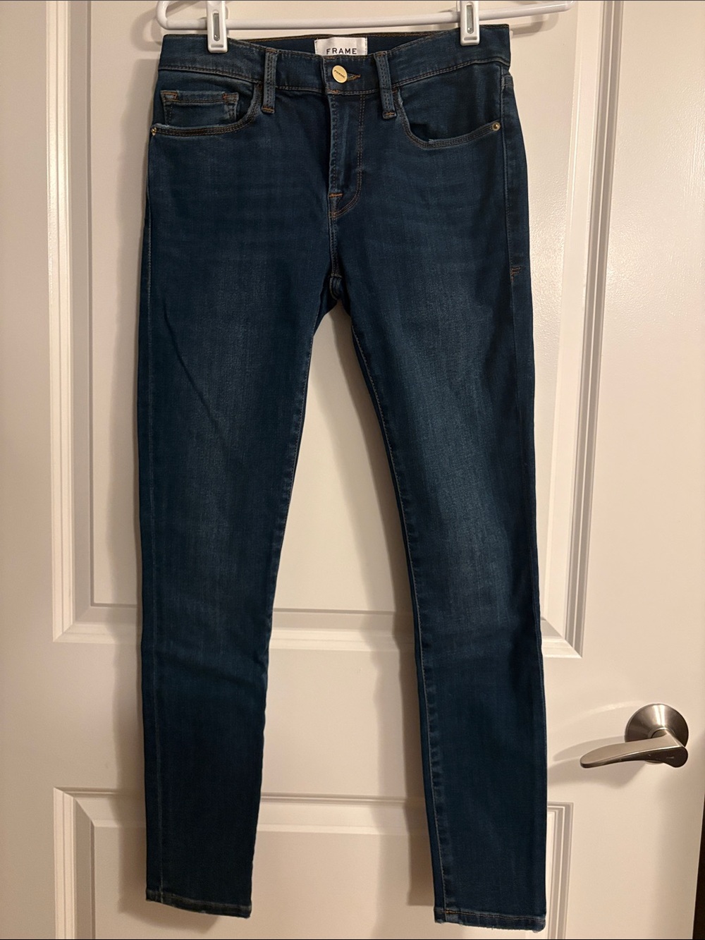 Frame Denim Le Skinny Dr Jeanne Denim in dark indigo wash